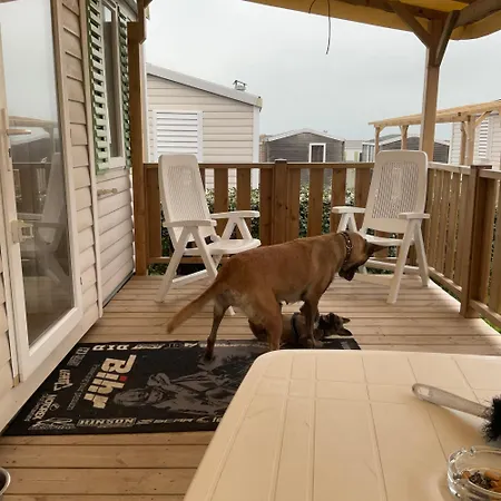 Mobil 2 5 Lits Empl J07 Kamp alanı